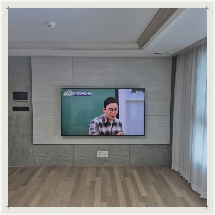 인창동 무타공 벽걸이TV